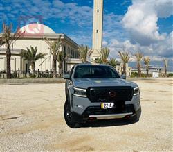 نیسان فرۆنتیر